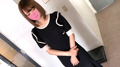 534IND-033 見た目はギャル_中身は敏感ちっぱいの短髪美女