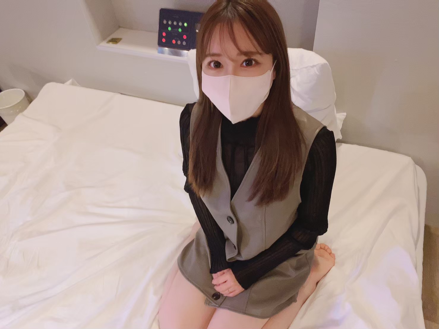FC2 PPV 3985285 Erotic wife with vaginal hypersensitivity Eating the lonely pussy of her husband to the max Slender big-breasted wife faints in agony after having sex for the first time in a while Saaya 29 Review bonus included
