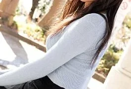 10-011425-01 A half-Japanese model who became a after being dumped by her ex-boyfriend