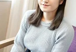 10-120724-01 Amateur AV Interview: A service girl who gives a Entire body lip in her