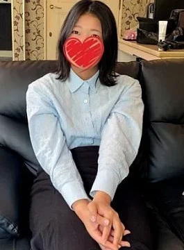 FC2PPV-4945774 18 years old who just graduated this year A plain and serious civil servant