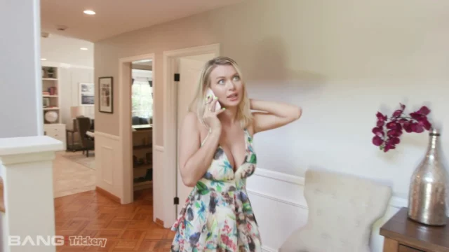 Natalia Starr Fucks Neighbor On Counter