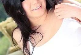 PA-101724-100 A wife in her 40s has a miraculous body! The wife of the 40s