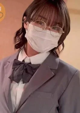FC2PPV-4920951 The second doujin AV debut of a cute idol trainee IMEDAMAFC2 The second doujin