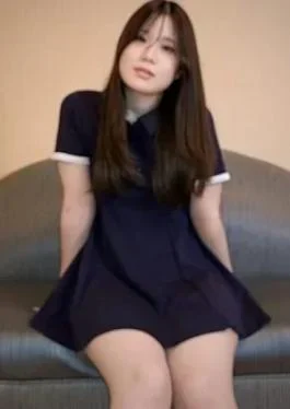 FC2PPV-4961223 No She has a wonderful feminine style with fair skin, and her eyes are