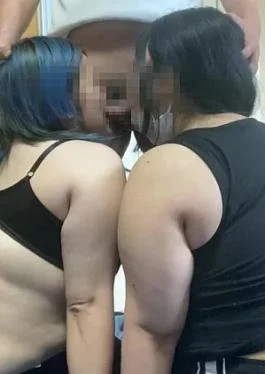 FC2PPV-4984487 Threesome between a married teacher’s wife and her friend. I came inside my friend