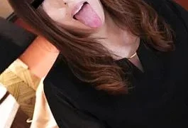 PA-042024-100 with a snake-like tongue snaketongue anaconda mature woman