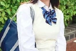 10-102126-01 On the Train: Kanako Seto Teasing a Girl in a School Uniform on the